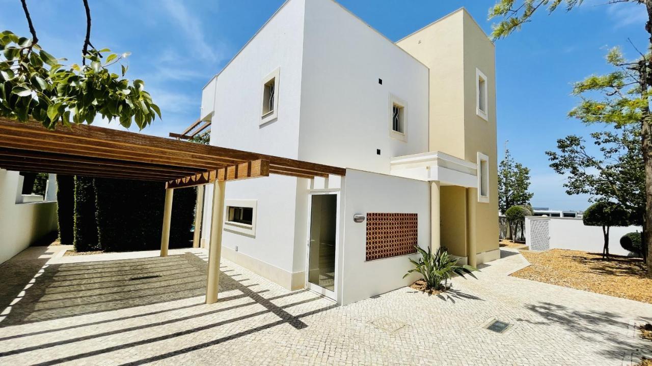 By Check-in Portugal Villa